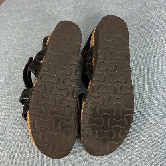 NAOT Footwear Arch Support Women's Kayla Sandal In Black Size 7/7.5 - Picture 9 of 10